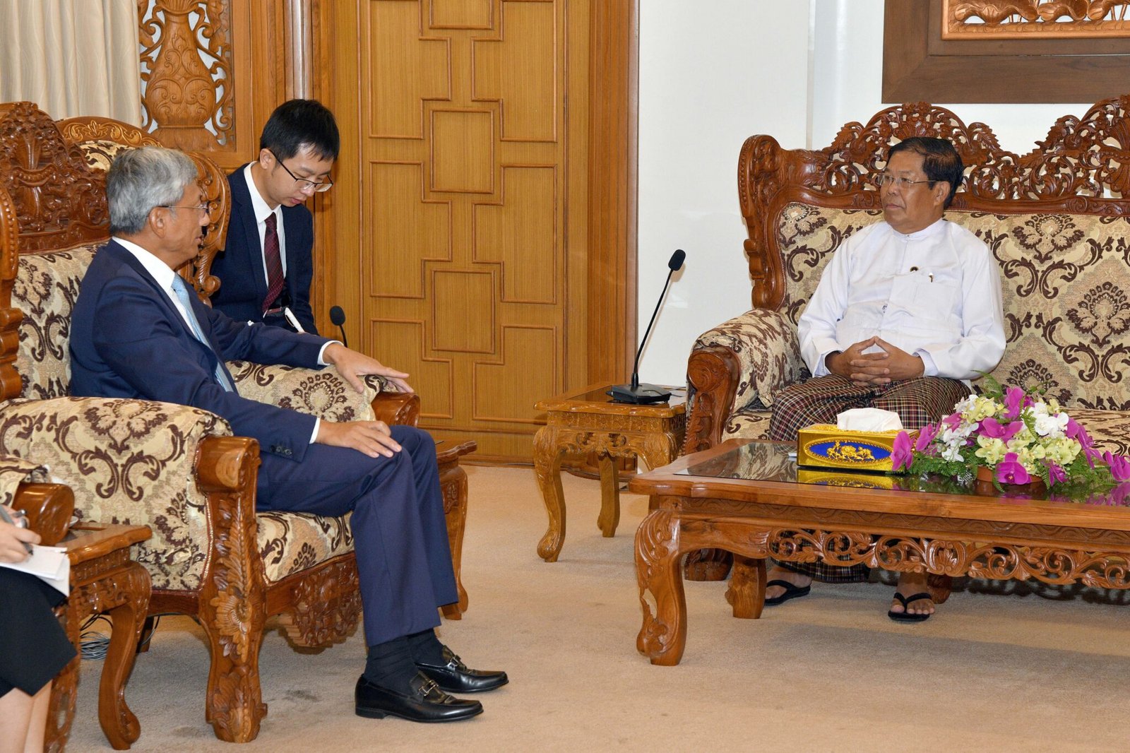 Deputy Prime Minister and Union Minister for Foreign Affairs receives the Chinese Ambassador to Myanmar (30 August 2023)